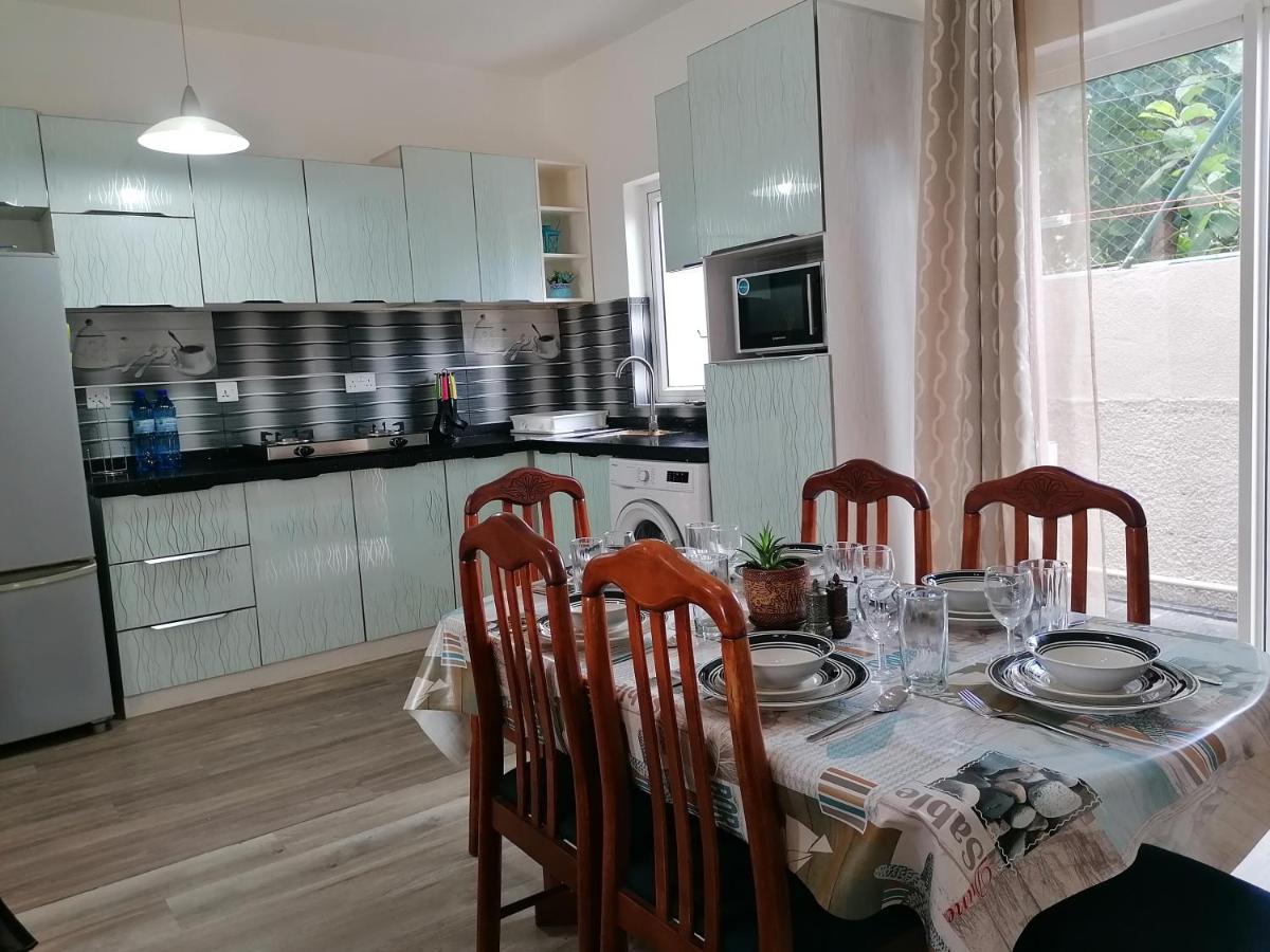 Montagu Apartment Flic-en-Flacq Kültér fotó