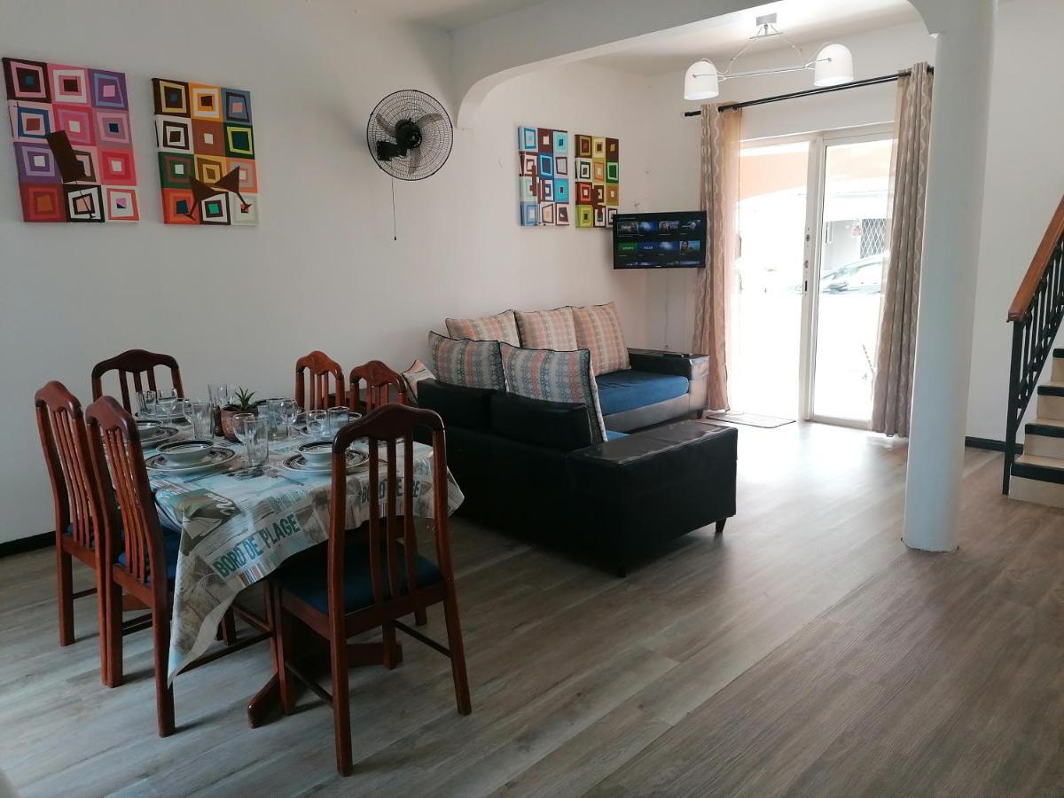 Montagu Apartment Flic-en-Flacq Kültér fotó